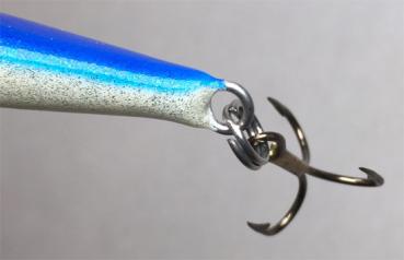 Nils Master Invincible 8 cm Floating Wobbler, Farbe: blau/weiß/glitter 046, Gewicht: 8 Gramm