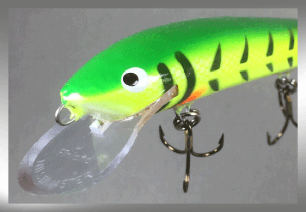Nils Master INVINCIBLE Floating Wobbler, Größe: 15 cm, Farbe: 088 Green White Fishbones, Gewicht: 30 Gramm