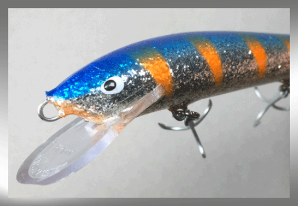 Nils Master INVINCIBLE Floating Wobbler, Größe: 15 cm, Farbe: 190 blau/glitter/rotgestreift, Gewicht: 30 Gramm