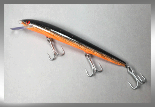 Nils Master Invincible 18 cm Floating Wobbler, Farbe: 152 Orange-Black-Fish, Gewicht: 40 Gramm