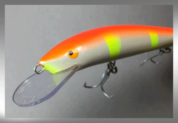 Nils Master Invincible 20 cm Floating Wobbler, Farbe: 070 orange/weiß/gelb gestreift, Gewicht: 70 Gramm