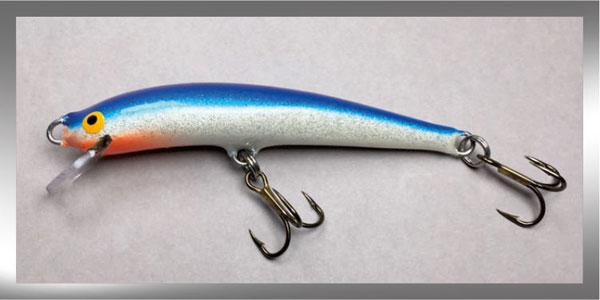 Nils Master Invincible 8 cm Floating Wobbler, Farbe: blau/weiß/glitter 046, Gewicht: 8 Gramm